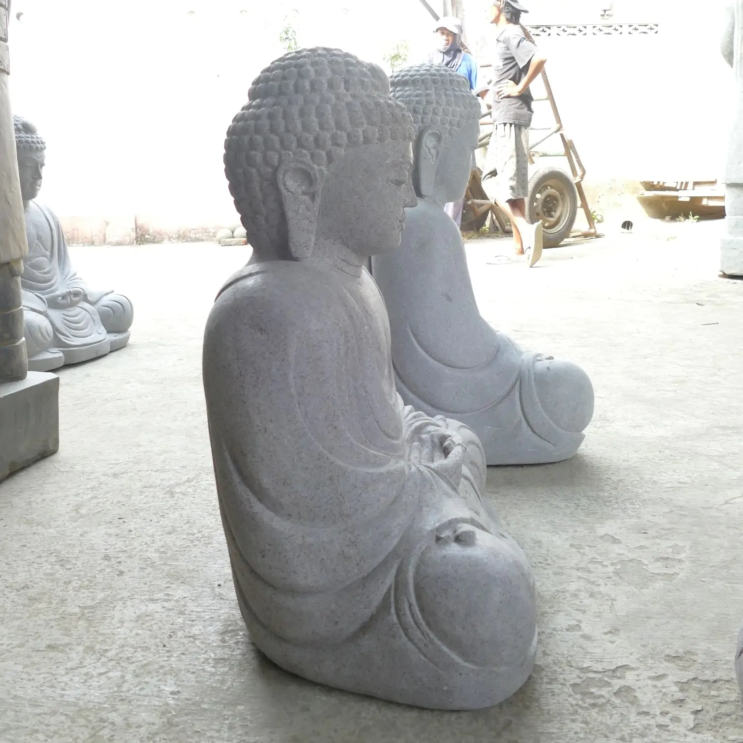  Product image 5 of the product “Seated Japanese Buddha made of Riverstone in Dhyana position - gesture of meditation, H. 81cm ”